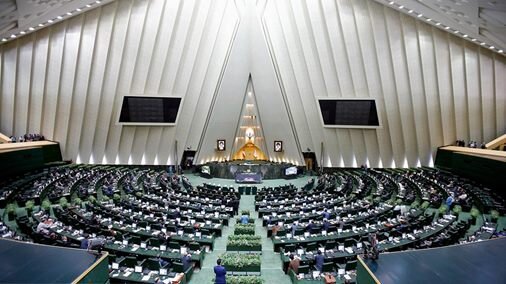انتقاد باقری بناب از اتهامات به مجلس/ منان رئیسی: ویدئوی منتشرشده در فضای مجازی تقطیع شده بود/ شهادت می‌دهم اکثریت مجلس پاکدست هستند