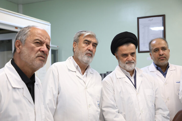 بازدید کمیسیون امنیت از سازمان انرژی اتمی