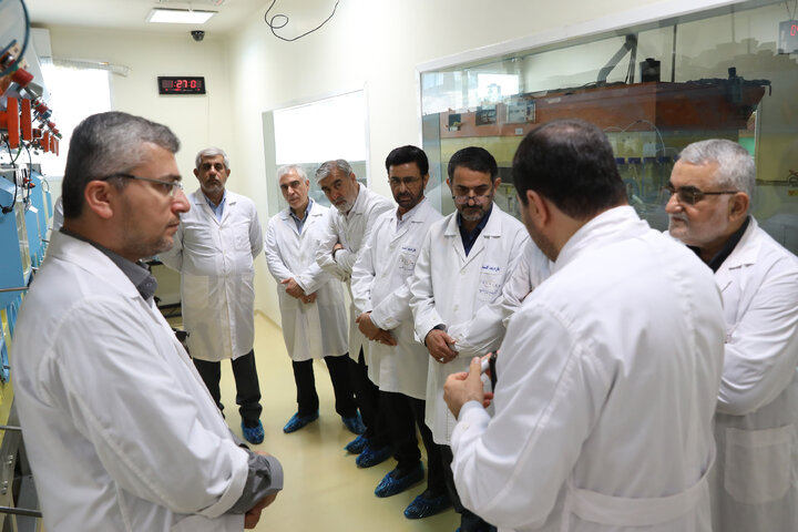 بازدید کمیسیون امنیت از سازمان انرژی اتمی