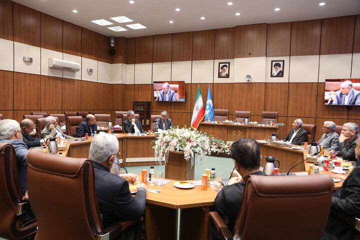 بازدید کمیسیون امنیت از سازمان انرژی اتمی