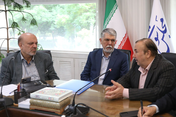 مجمع نمایندگان استان آذربایجان شرقی با وزیر ارشاد