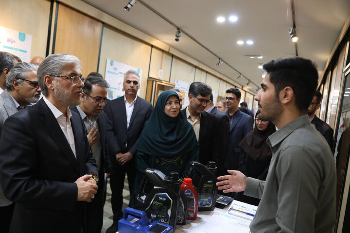 نمایشگاه دستاوردهای پارک های علمی فن آوری در حوزه محیط زیست