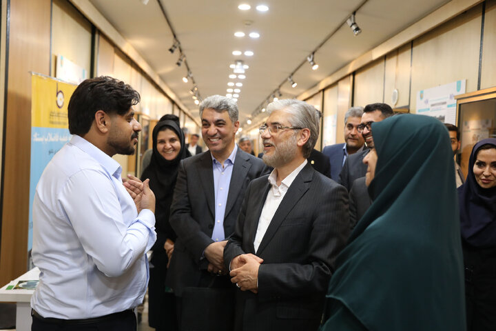 نمایشگاه دستاوردهای پارک های علمی فن آوری در حوزه محیط زیست