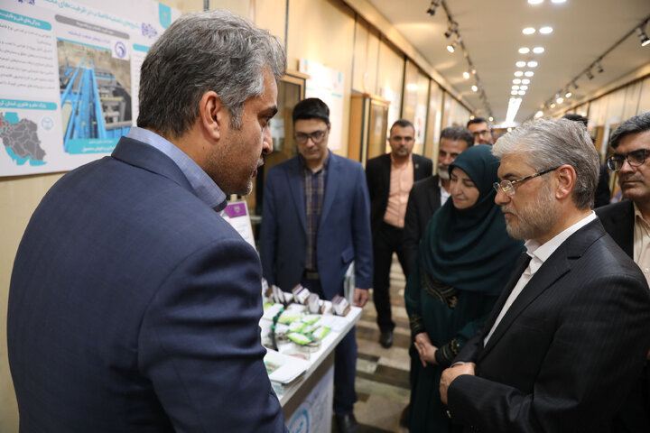 نمایشگاه دستاوردهای پارک های علمی فن آوری در حوزه محیط زیست