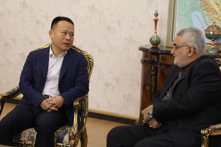 دیدار سر کنسول چین در بندر عباس با علا الدین بروجردی