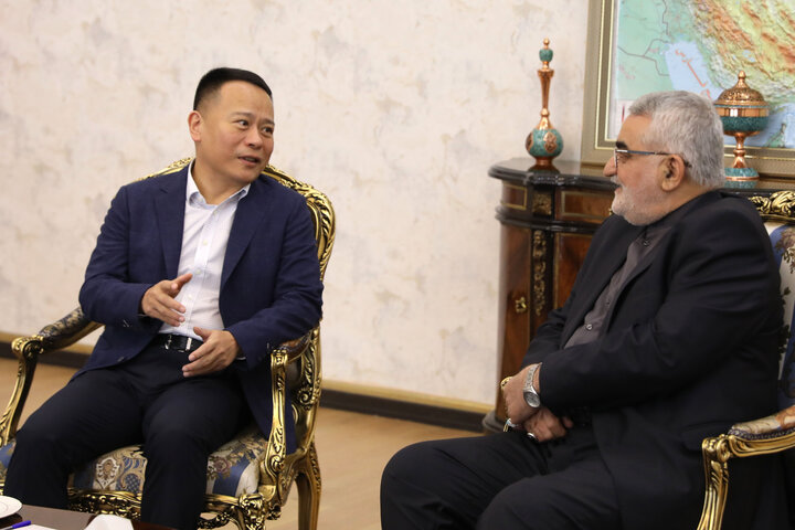 دیدار سر کنسول چین در بندر عباس با علا الدین بروجردی