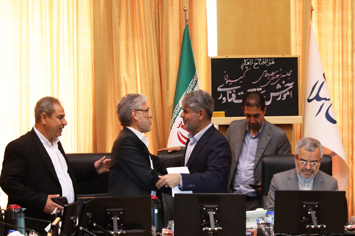 حضور وزیر علوم در کمیسیون آموزش و تحقیقات