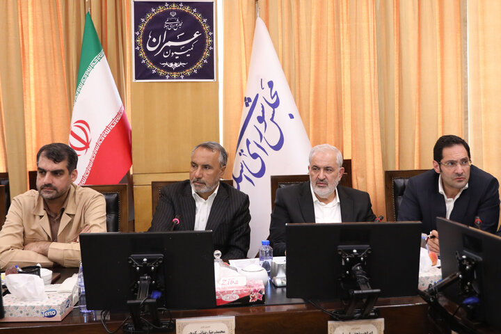 نشست اعضای کمیسیون عمران با حضور وزیر نیرو