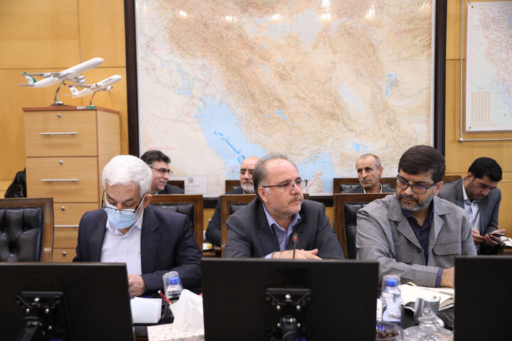 نشست اعضای کمیسیون عمران با حضور وزیر نیرو