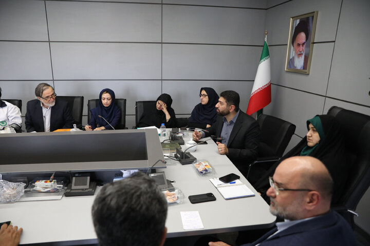 حضور رئیس فراکسیون محیط زیست در اولین نشست کمیته HSE