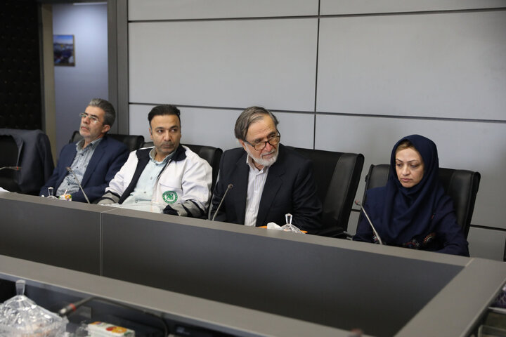 حضور رئیس فراکسیون محیط زیست در اولین نشست کمیته HSE