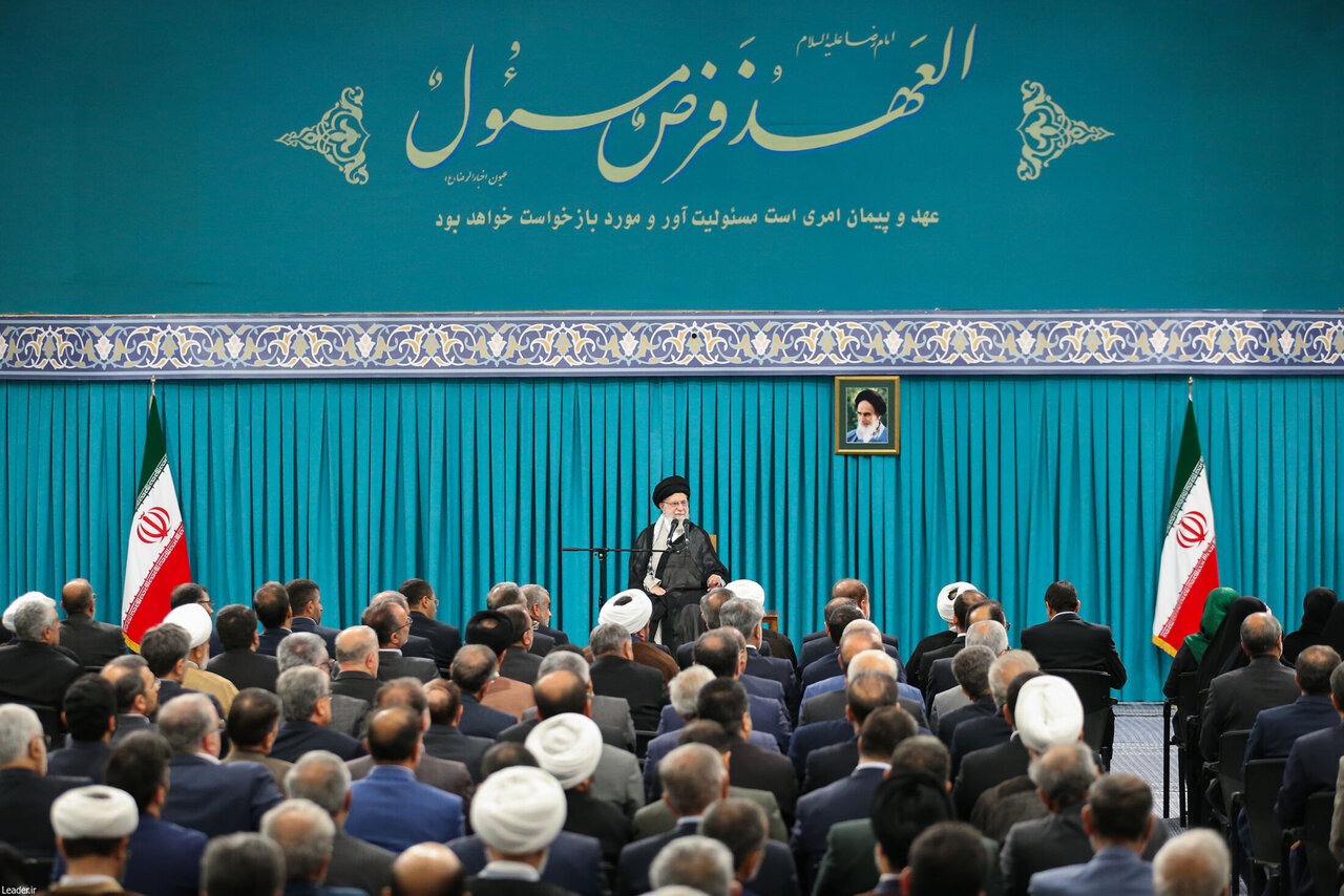 آغاز دیدار نمایندگان مجلس شورای اسلامی با رهبر انقلاب