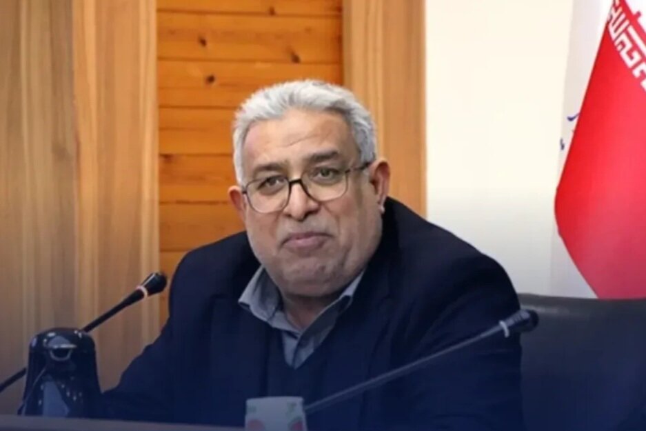 پشت میز در تهران برای همه استان ها نسخه آموزشی نپیچید