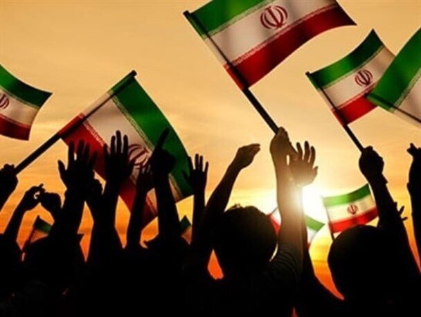 همبستگی، ایستادگی و پایداری مردم شریف کشورمان را می‌ستاییم/ در مقابل عزت و شرف اسلامی-ایرانی‌ سر تعظیم فرود می‌آوریم