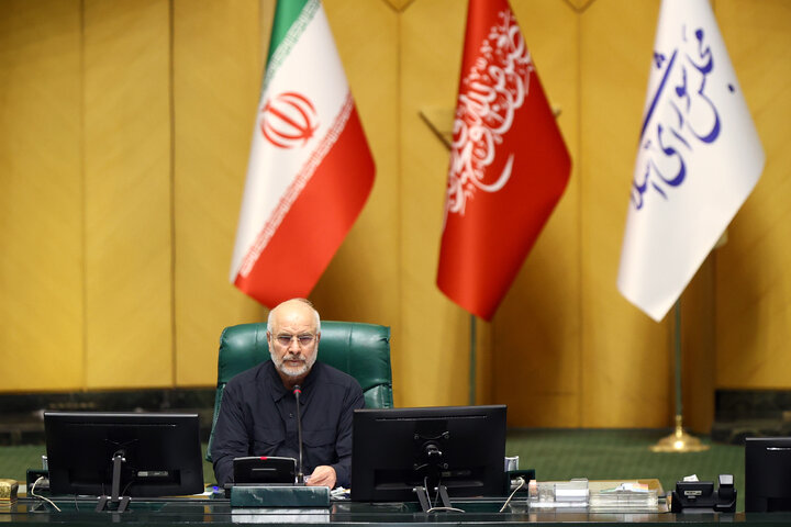 دشمن از رسیدن به اهداف خود در توقف غنی‌سازی و برنامه‌ موشکی ناکام ماند/ ساکنان سرزمین‌های اشغالی دیگر هیچوقت خواب راحتی نخواهند کرد/ ملت ایران با فهم دقیق اجازه نداد دشمن از اختلافات سیاسی برای تاراج تمامیت ارضی سوء استفاده کند