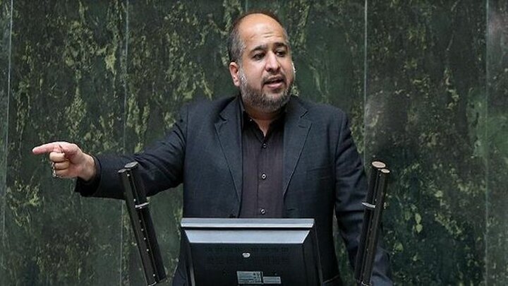 پرداخت وام ۱۰۰ میلیاردی از سوی معاون علمی رئیس جمهور به شرکتی که خود مدیرعامل آن بوده است