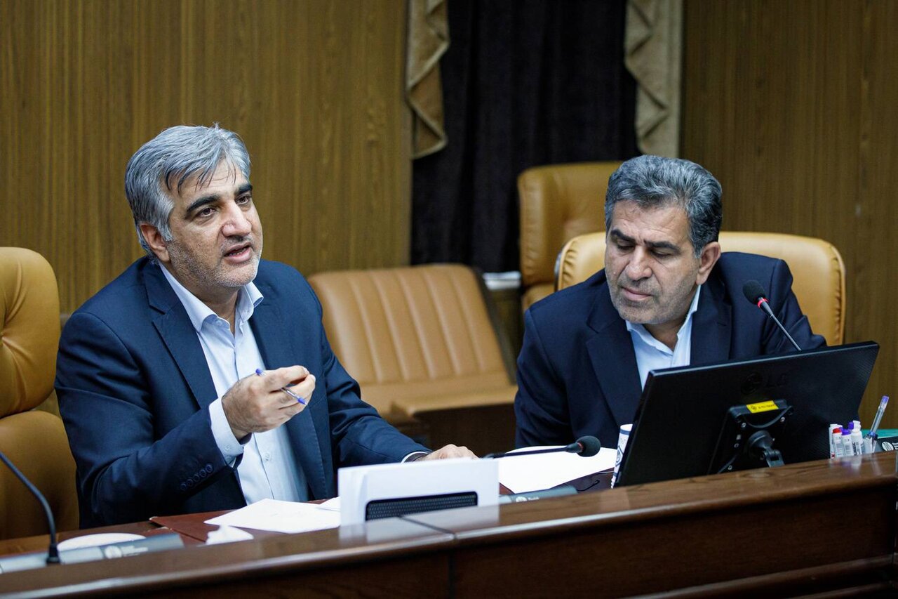 بررسی مسائل مرتبط با پوشش بیمهای برخی اقشار در نشست مشترک هیات رئیسه کمیسیون اجتماعی مجلس و مدیرعامل تامین اجتماعی