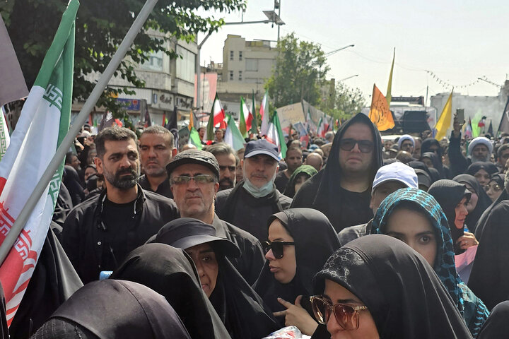 حضور دکتر قالیباف در جمع حاضرین مراسم تشییع پیکر مطهر شهدای اقتدار