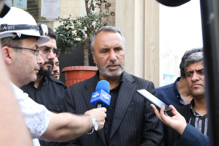 گزارش تصویری/بازدید اعضای کمیسیون عمران از خانه های تخریب شده در حمله رژیم صهیونیستی.