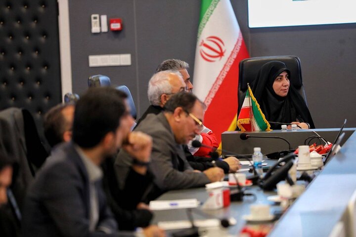 نشست کمیسیون بهداشت مجلس با رئیس جمعیت هلال احمر