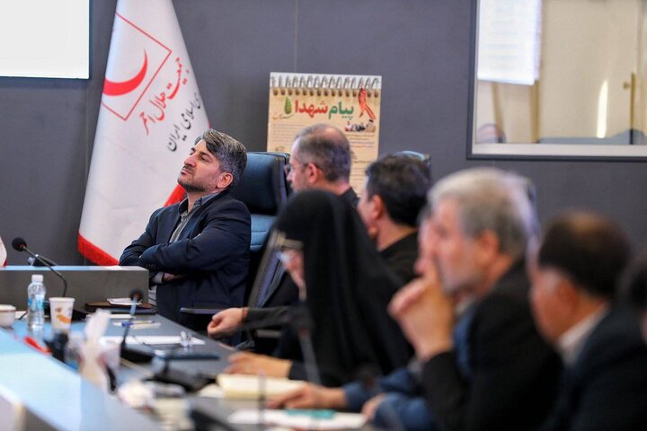 نشست کمیسیون بهداشت مجلس با رئیس جمعیت هلال احمر