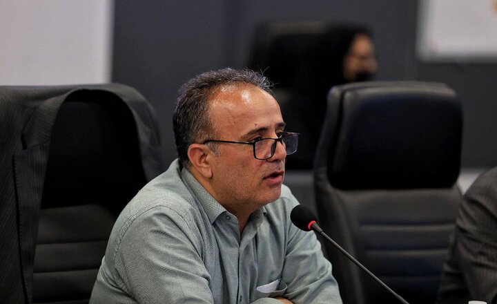 نشست کمیسیون بهداشت مجلس با رئیس جمعیت هلال احمر