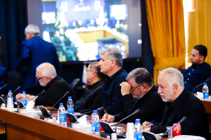 نشست مشترک اعضای کمیسیون برنامه با وزیر اقتصاد