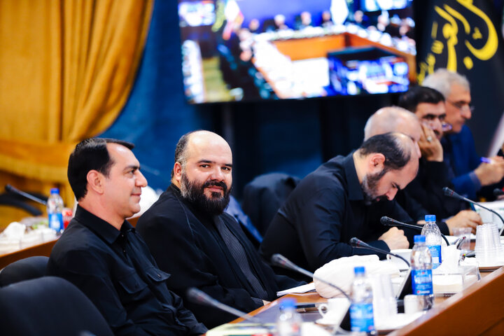 نشست مشترک اعضای کمیسیون برنامه با وزیر اقتصاد