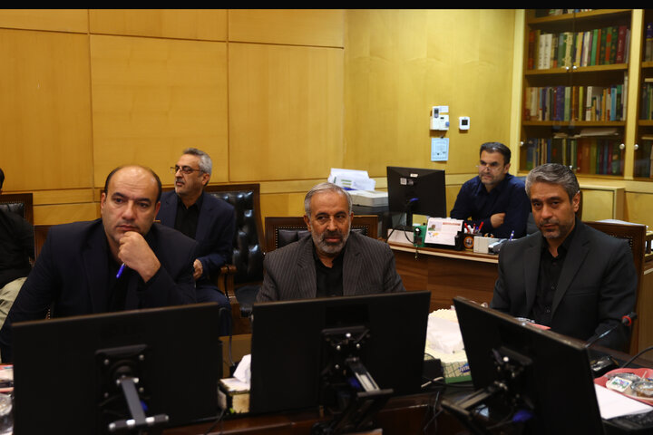 نشست کمیسیون عمران مجلس با حضور وزیر راه و شهرسازی