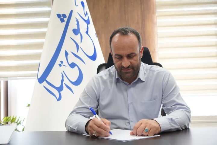 انتظار می‌رفت رئیس جمهور مواضع غیورانه و مقتدرانه‌تری در مقابل آمریکا بگیرید