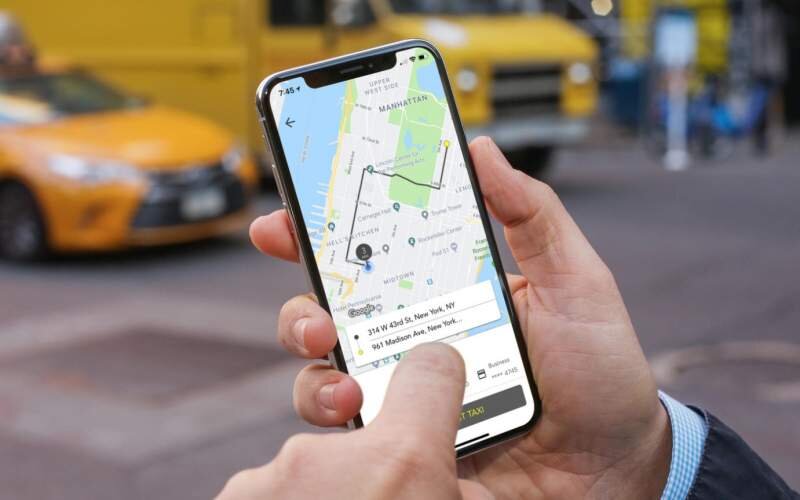 ضرورت تشکیل نهادی برای ساماندهی تاکسی‌های اینترنی