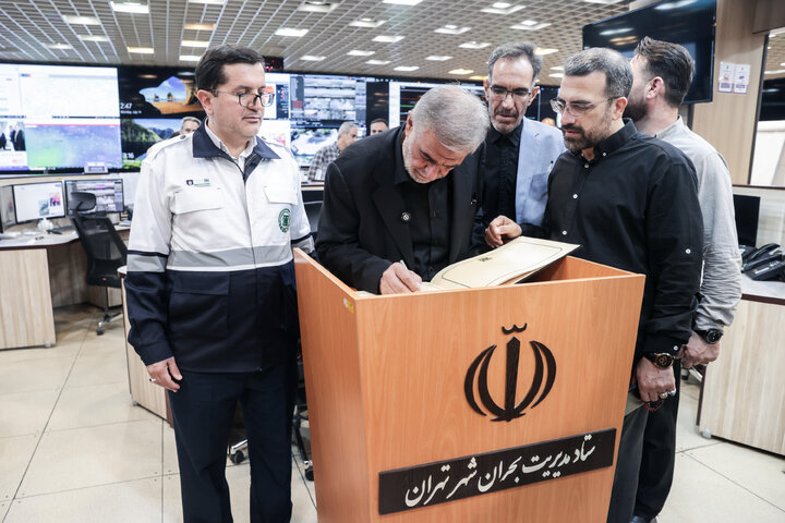 بازدید اعضای کمیسیون امور داخلی کشور از مناطق آسیب دیده از جنگی تحمیلی 12 روزه