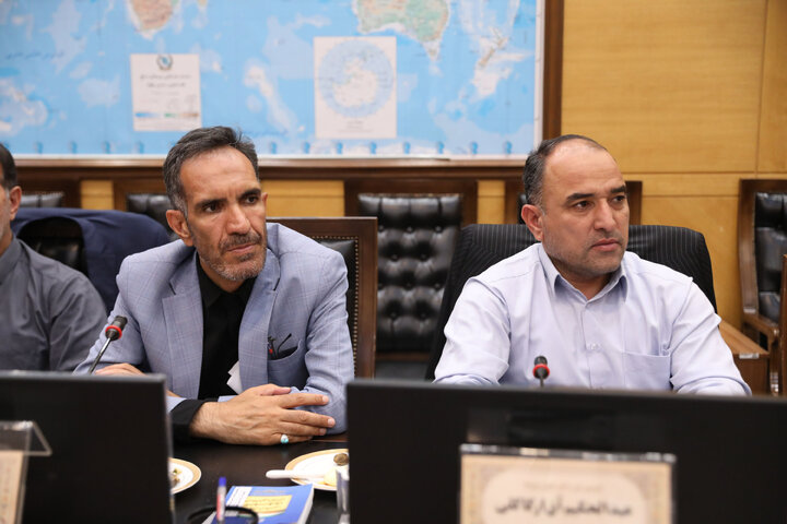 نشست کمیسیون اومور داخلی کشور و شوراها