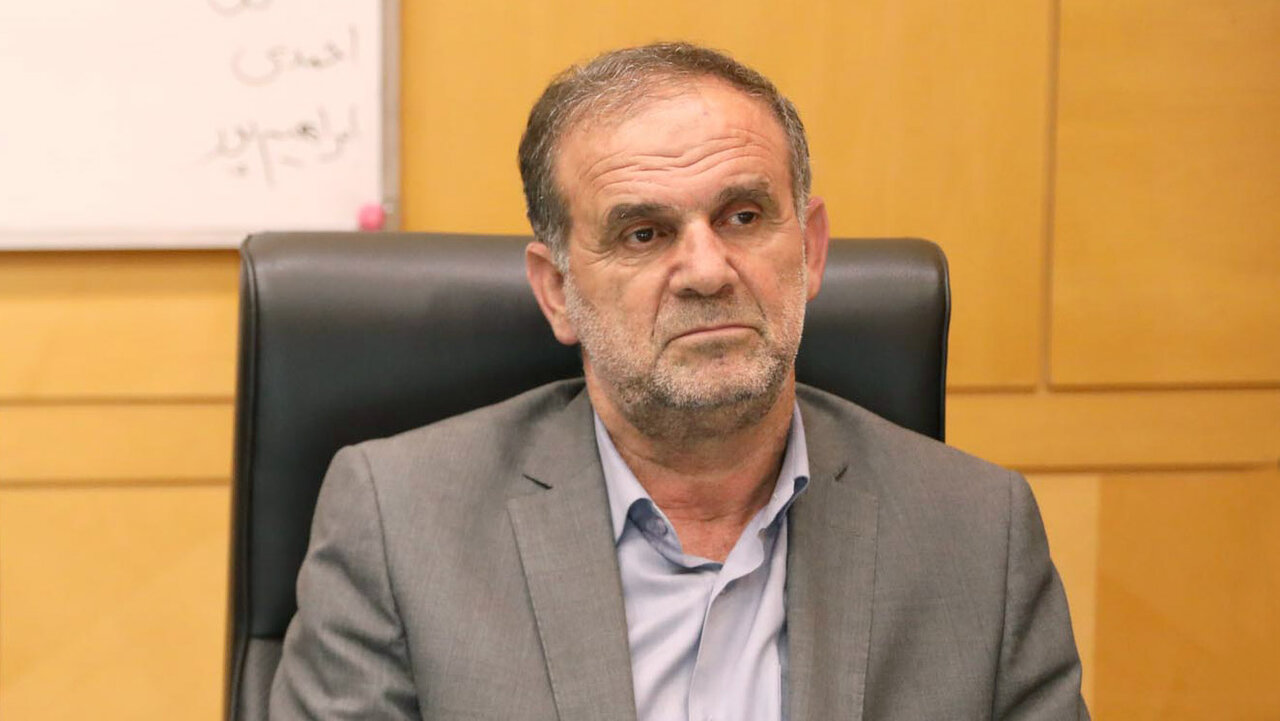 کمبود بودجه مدارس؛ دلیل اصلی گروگیری کارنامه‌ دانش آموزان و بهانه‌ای برای جرم