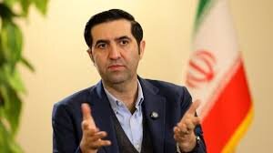 وطن دوست و وطن فروش؛ آنچه در مورد مصاحبه تلویزیونی رئیس مجلس گفتند