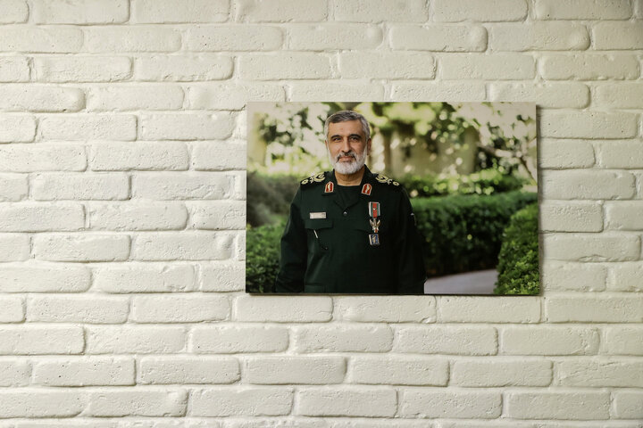حضور دکتر قالیباف در منزل شهیدان طهرانچی، شادمانی و حاجی‌زاده