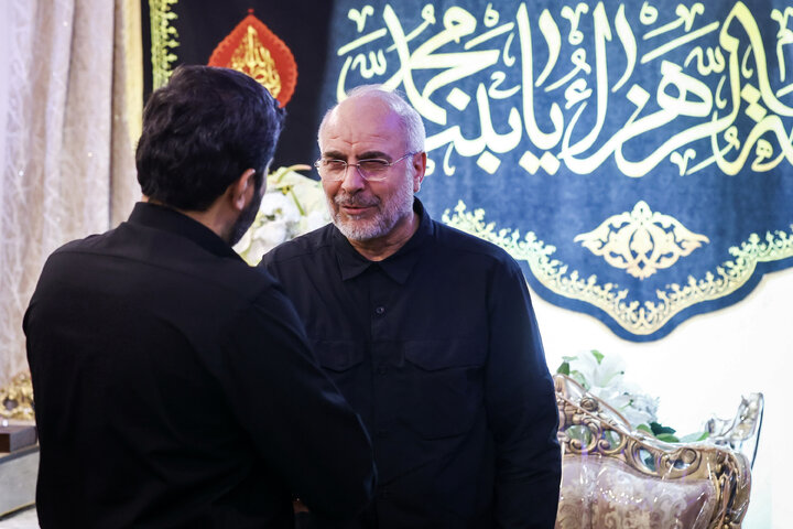 حضور دکتر قالیباف در منزل شهیدان طهرانچی، شادمانی و حاجی‌زاده