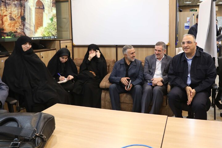 بازدید نمایندگان مجمع استان تهران از ستاد بحران شهرداری