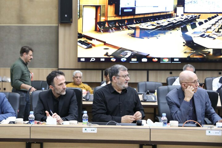 بازدید نمایندگان مجمع استان تهران از ستاد بحران شهرداری