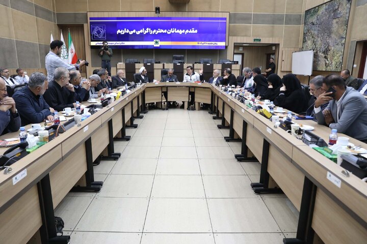 بازدید نمایندگان مجمع استان تهران از ستاد بحران شهرداری