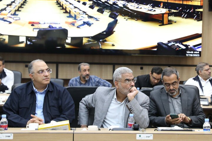 بازدید نمایندگان مجمع استان تهران از ستاد بحران شهرداری