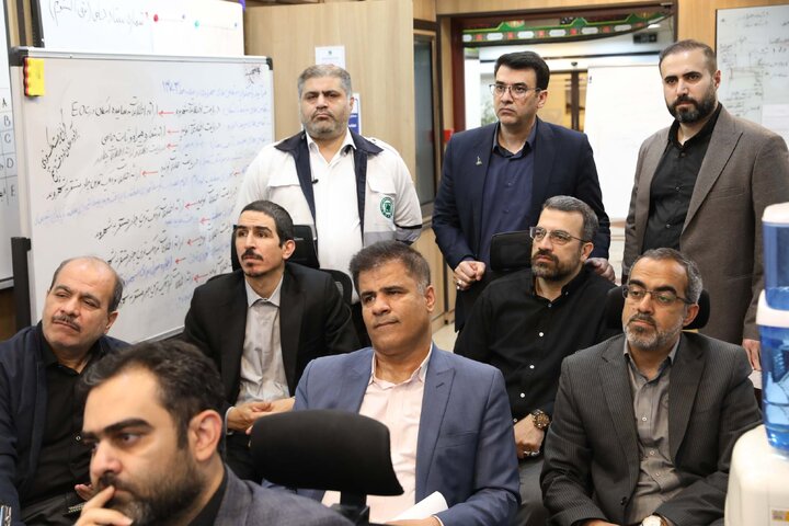 بازدید نمایندگان مجمع استان تهران از ستاد بحران شهرداری