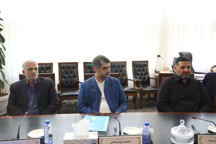 نشست فراکسیون شعائر اسلامی، قرآن و زیارت