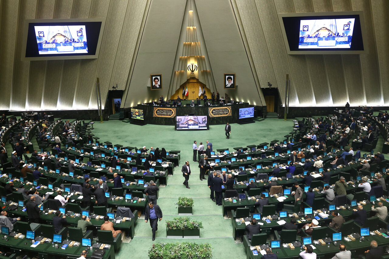 تشکیل کمیسیون مشترک برای بررسی لایحه تاسیس سازمان ملی مهاجرت بر اساس اصل 85 قانون اساسی