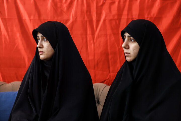 حضور دکتر قالیباف در منزل سرداران شهید رشید، سلامی و محققی