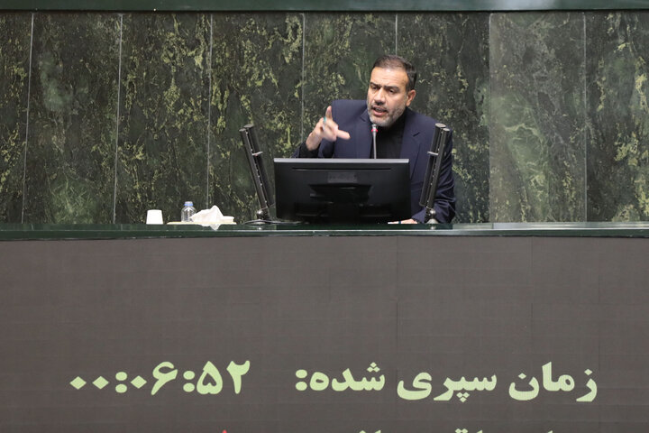 ناطقان میان دستور نشست علنی 31 تیر ماه 1404