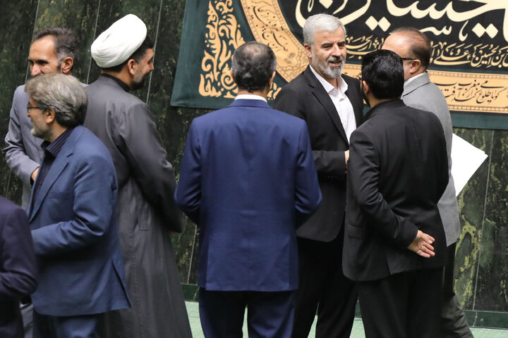 ناطقان میان دستور نشست علنی 31 تیر ماه 1404