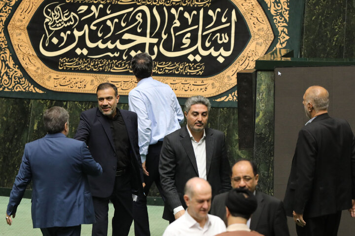 ناطقان میان دستور نشست علنی 31 تیر ماه 1404