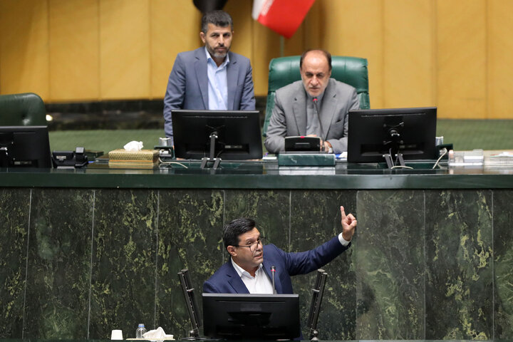 ناطقان میان دستور نشست علنی 31 تیر ماه 1404