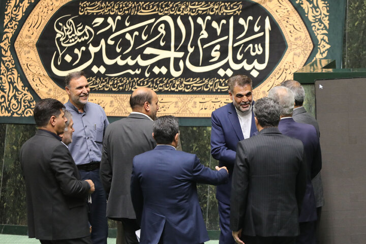 ناطقان میان دستور نشست علنی 31 تیر ماه 1404